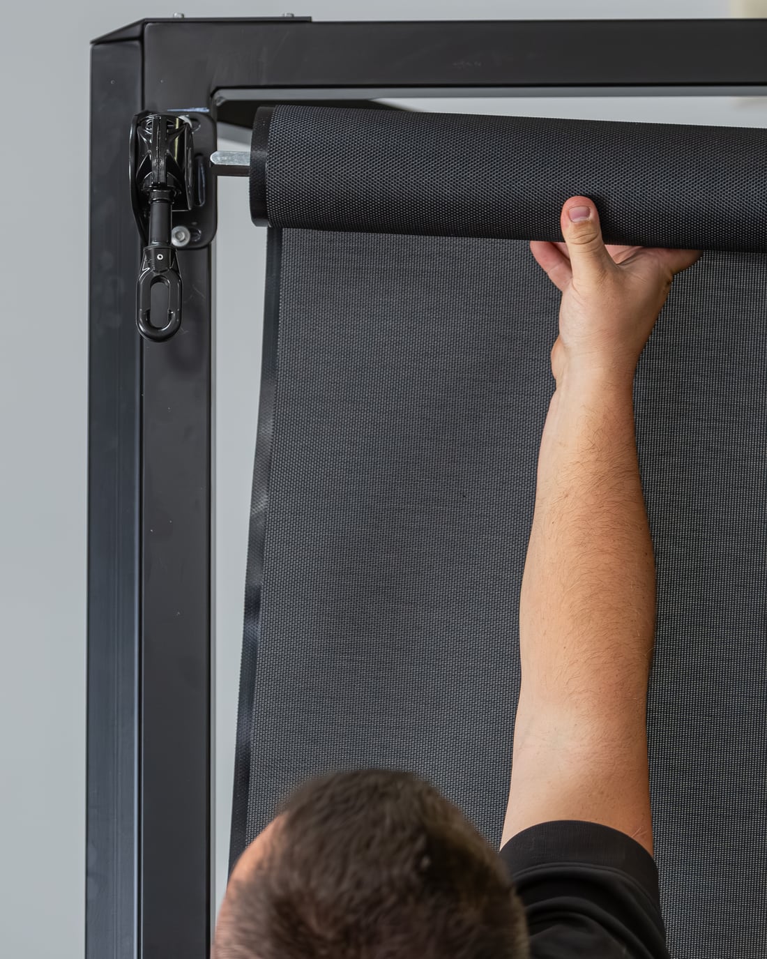 Fitting an MIY outdoor blind DIY kit