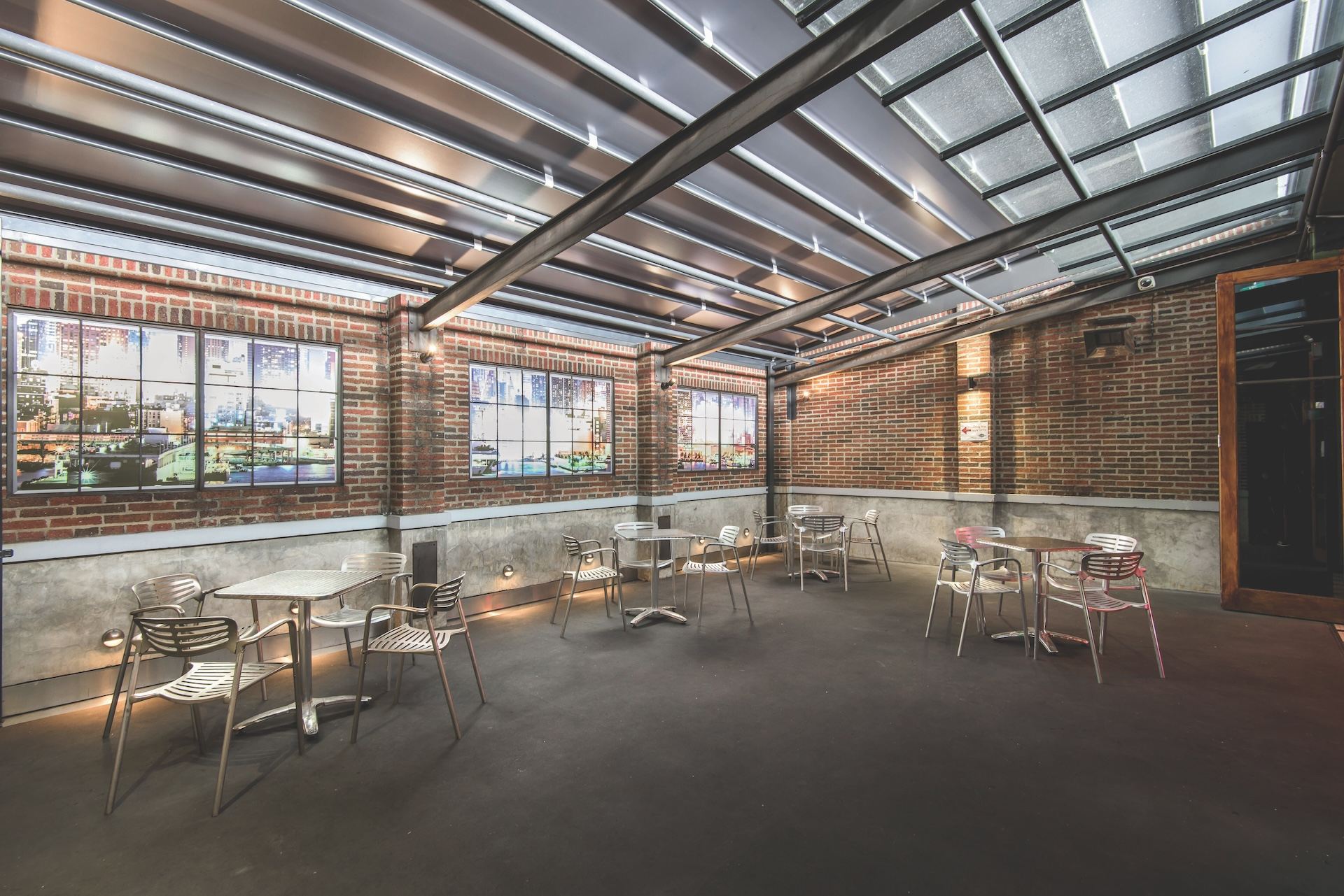 Universal Bar, Retractable Roof System, Northbridge, Perth