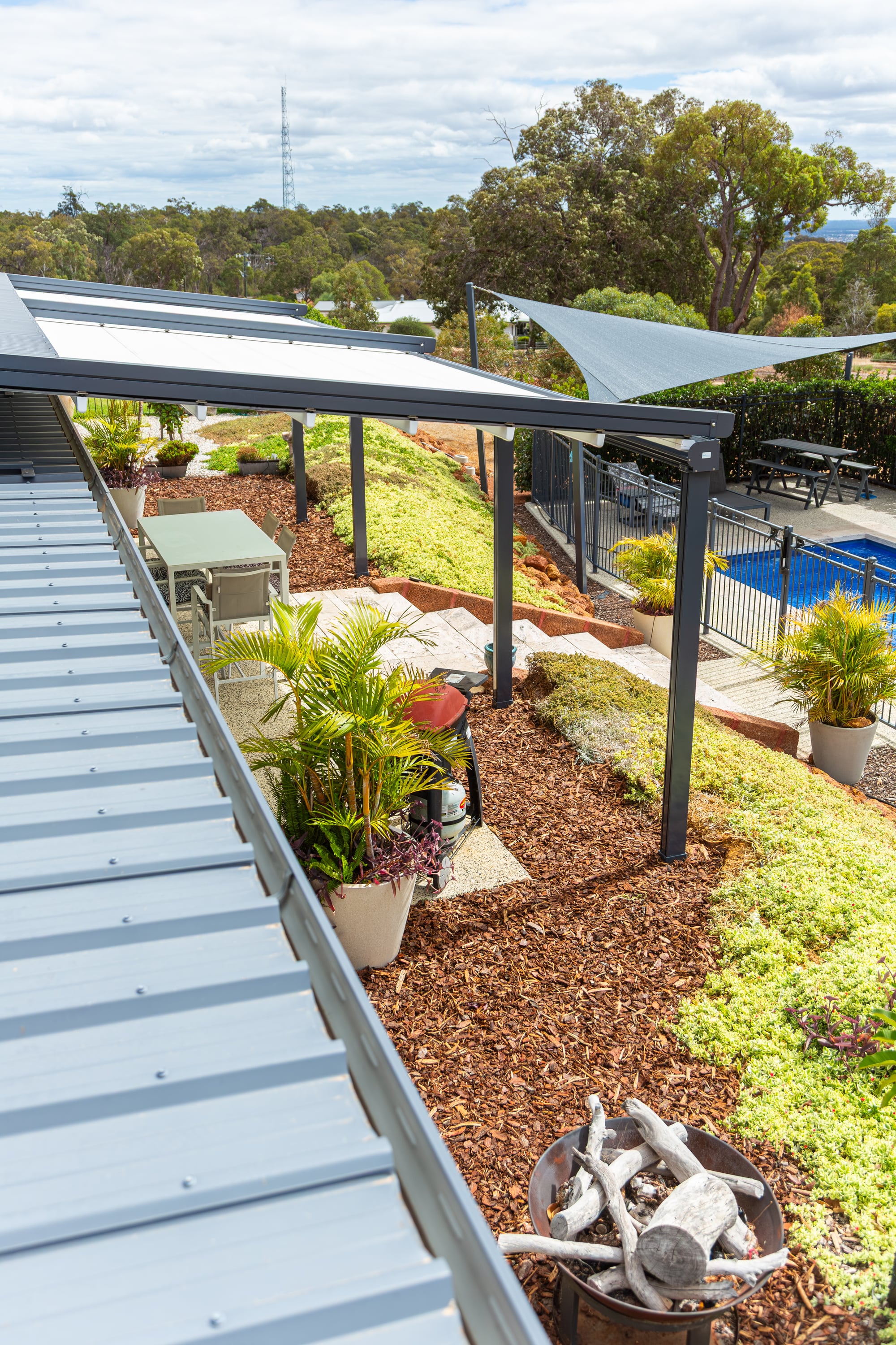The Perth Hills Outdoor Room install
