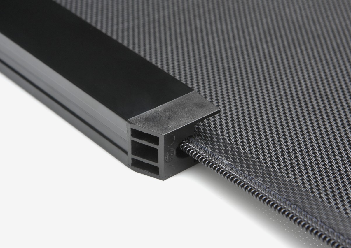 Zipscreen z-LOCK fabric retention