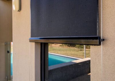 External outdoor blind system