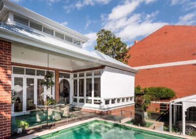 weatherproof outdoor blinds