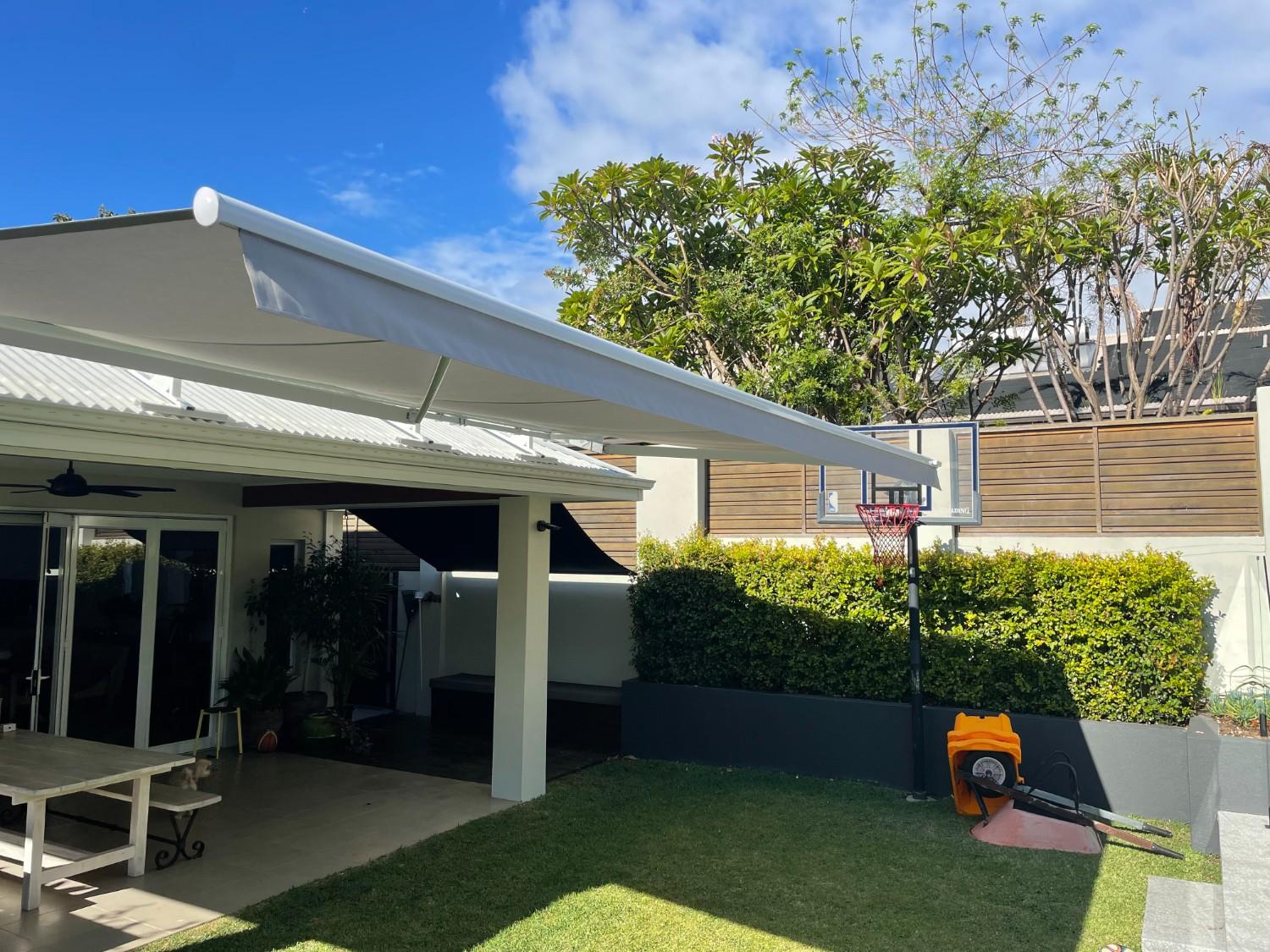 MIY outdoor blinds on a Perth home
